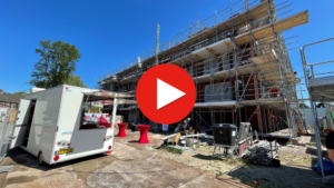 Viering hoogste punt Het venster van made fase 2 Blok G
