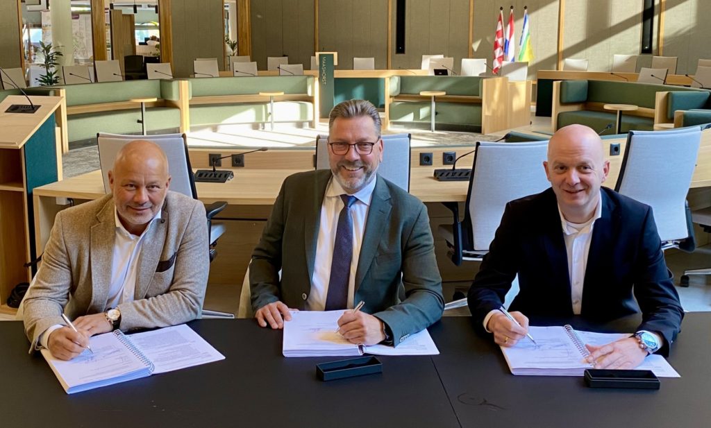 koop- en realisatieovereenkomst getekend met gemeente Maashorst 69 woningen Park Maashorst Uden Van der Heijden bouwbedrijf en PUYCK ontwikkeling