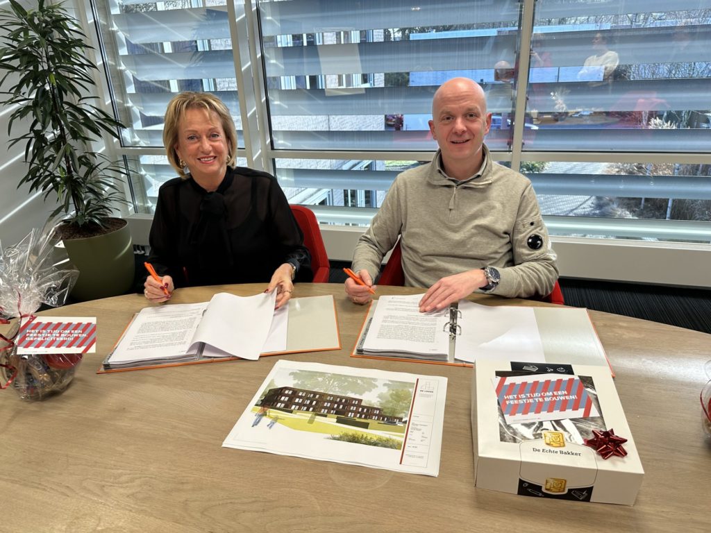 aannemingsovereenkomst tekenen 25 sociale huurappartementen Beekdalpak Oisterwijk met Leystromen en Van der Heijden bouw en ontwikkeling